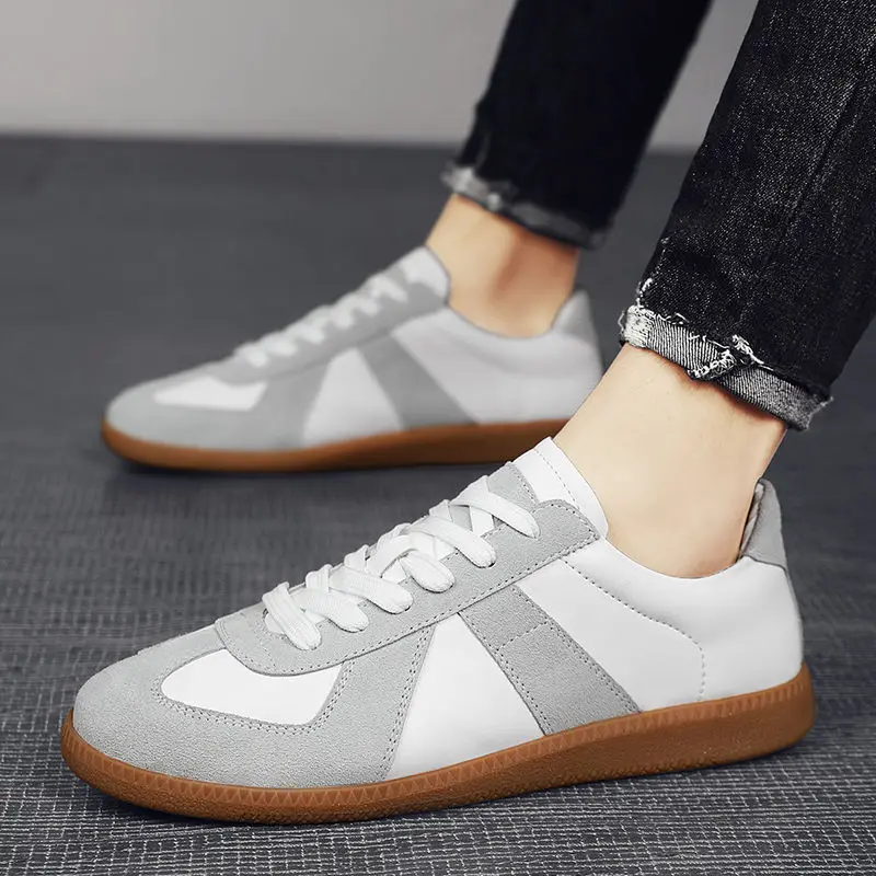 

Spring and Autumn Men Shoes New Leather Casual Shoes Versatile Small White Shoes Luxury Vulcanized Shoes Fashion Sneakers Men