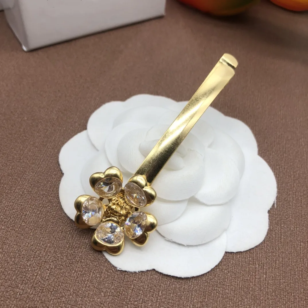 

European and American new flower hairpins