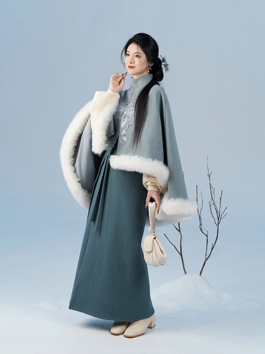 New Chinese Cloak Wool Jacket Spinning Skirt Two-piece Set