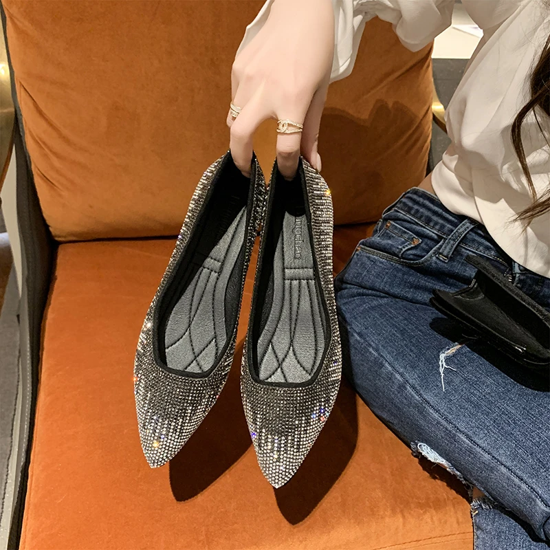 

Новинка, Женская балетка, блестящее платье с кристаллами и бриллиантами, женская обувь с жемчужинами и блестками, мягкая удобная обувь на плоской подошве