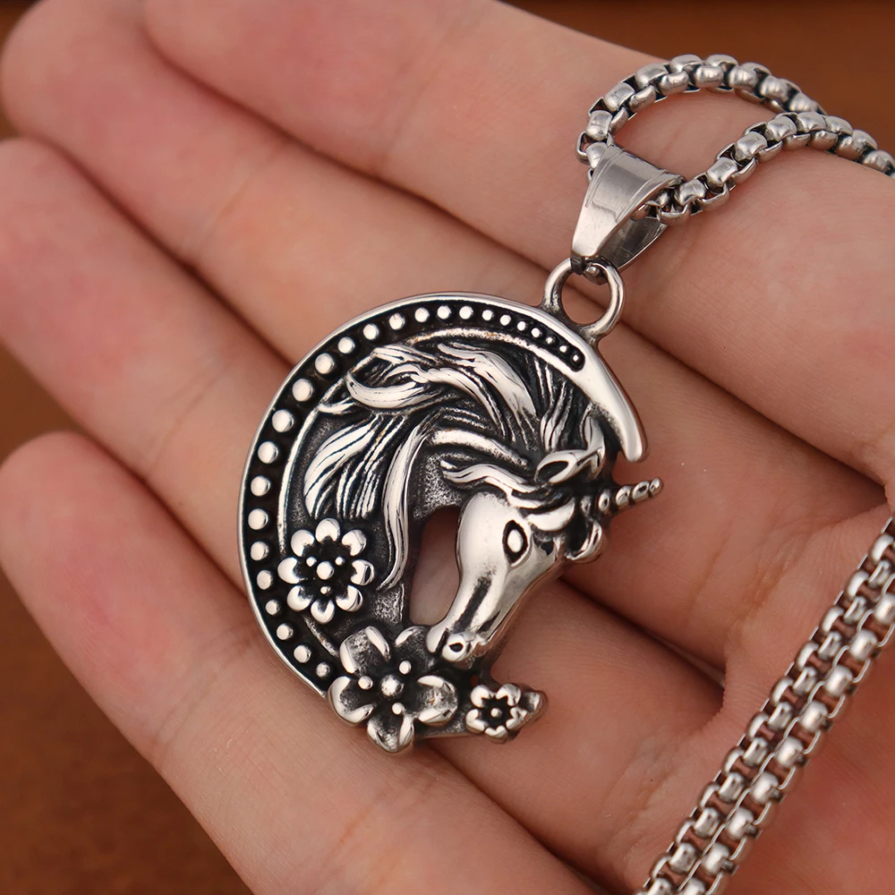 Ожерелье с подвеской в виде единорога и луны из нержавеющей стали 316L для женщин -
