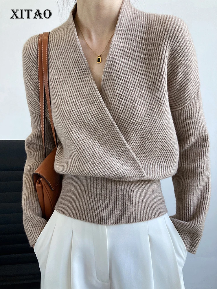 

XITAO Women Solid Casual V-neck Sweaters Korea 2023 Autumn New Arrival Personality Fashion Loose Long Sleeved Sweaters DMJ2015