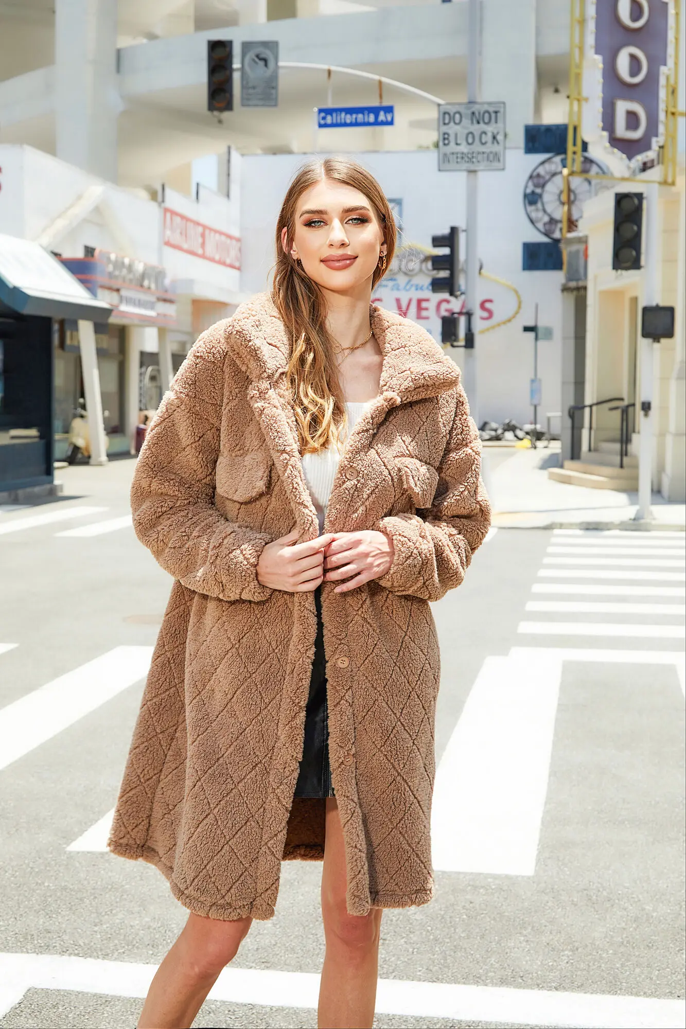 Рисунок 2 - Женское флисовое бархатное пальто