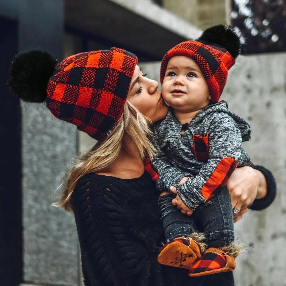 

Plaid Parent-Child Hats with Pompom Ball Knitted Winter Warm Beanie Caps Mother Baby Wool Hat for Women Kids Christmas Gifts