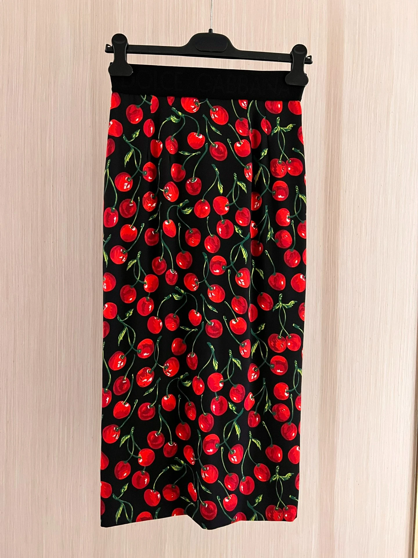 Рисунок 2 - Женская юбка с леопардовым принтом