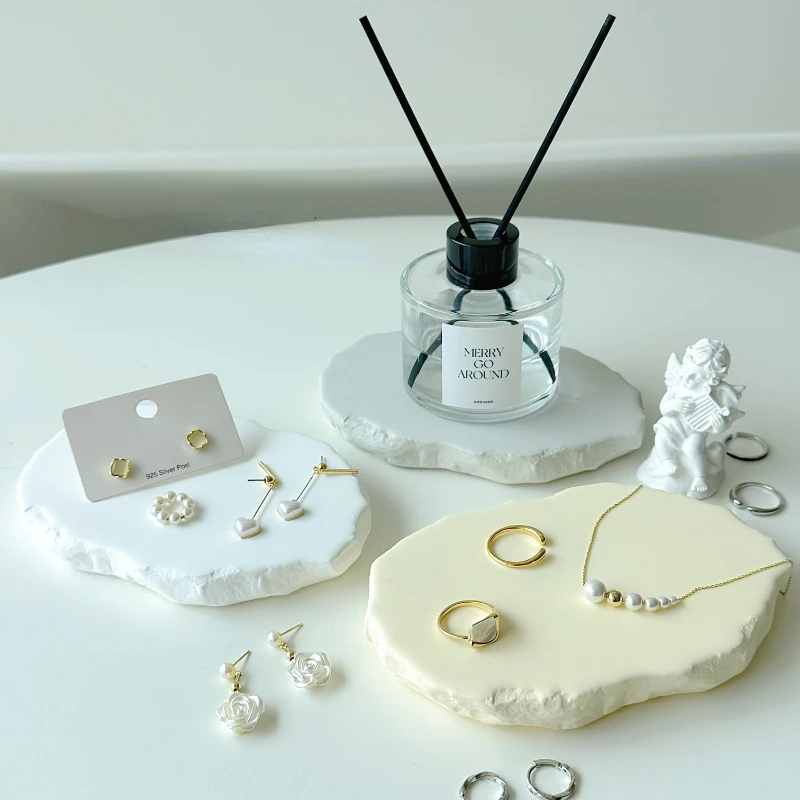 

Поднос для хранения ювелирных изделий из гипса неправильной формы