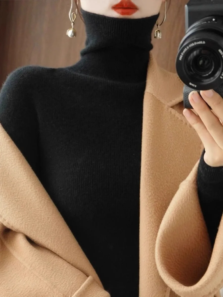 Turtleneck sweater Women Autumn 2024 New Popular Thickened Inner wear Slim fit Black Woolen Sweater Pile Collar Bottoming Shirt