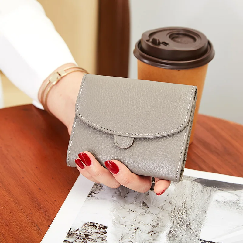 Short Genuine Leather Women Wallets First Layer Cowhide Purse Folding Envelope Billfold Excellent Card Holders Birthday Present
