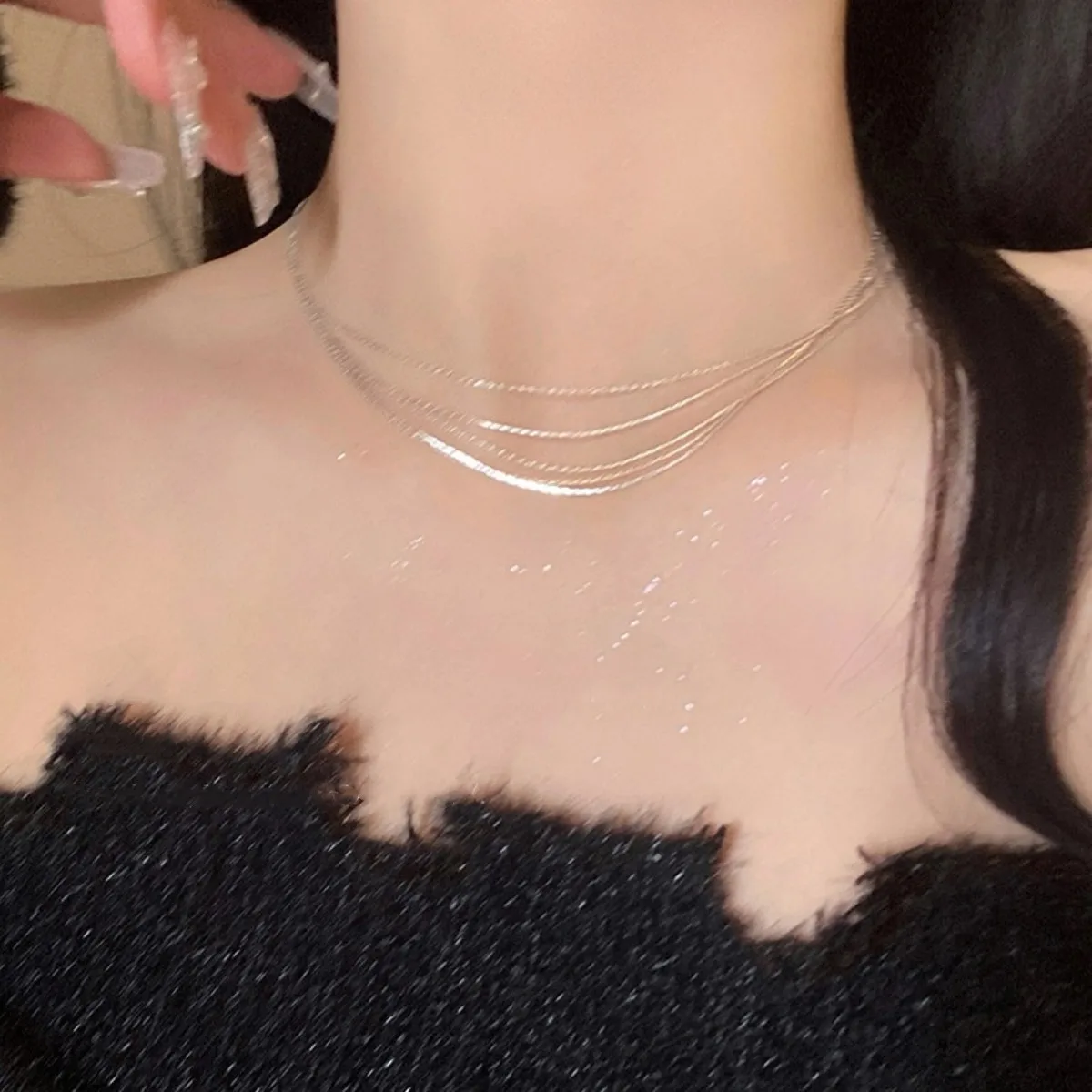Multi layered titanium steel necklace for women in 2023, new niche high-end design, collarbone chain simple accessories