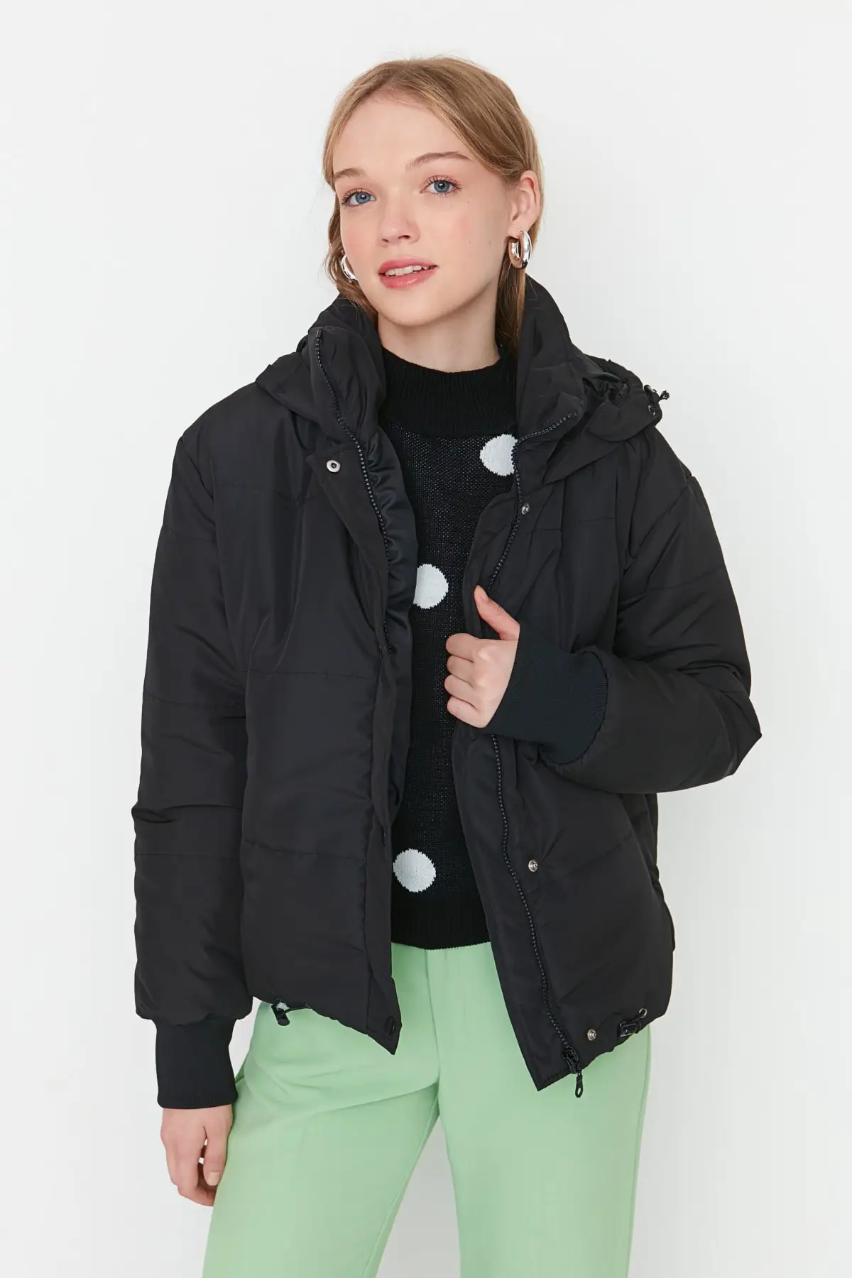 

Black Oversize Hooded Zipper Inflatable Coat TWOAW21MO0144 Personalized Design
