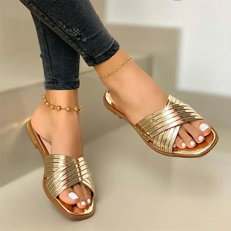 

2022 New Women Slippers Beach Summer Shoes Women Slip on Bling Gold Flat Slides Outdoor Shoes Female Casual Sandals Plus Size