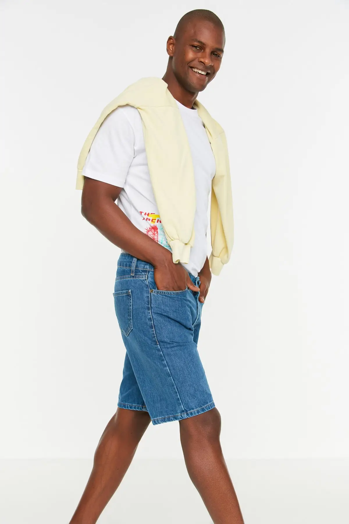 

Men's Regular Fit Denim shorts & Bermuda TMNSS22SR00041