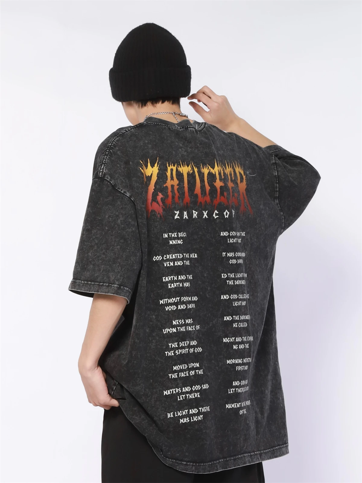 Женская и мужская футболка с коротким рукавом круглым вырезом