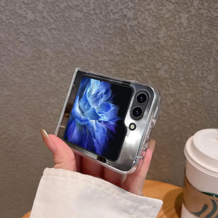 Фото Чехол для Samsung Galaxy Z Flip 8, Z Flip 7, 6, 5, 4, 3, Flip6, Flip4, Flip3, Flip7 FE, Flip5 с изображением распятия на высокой готке №4