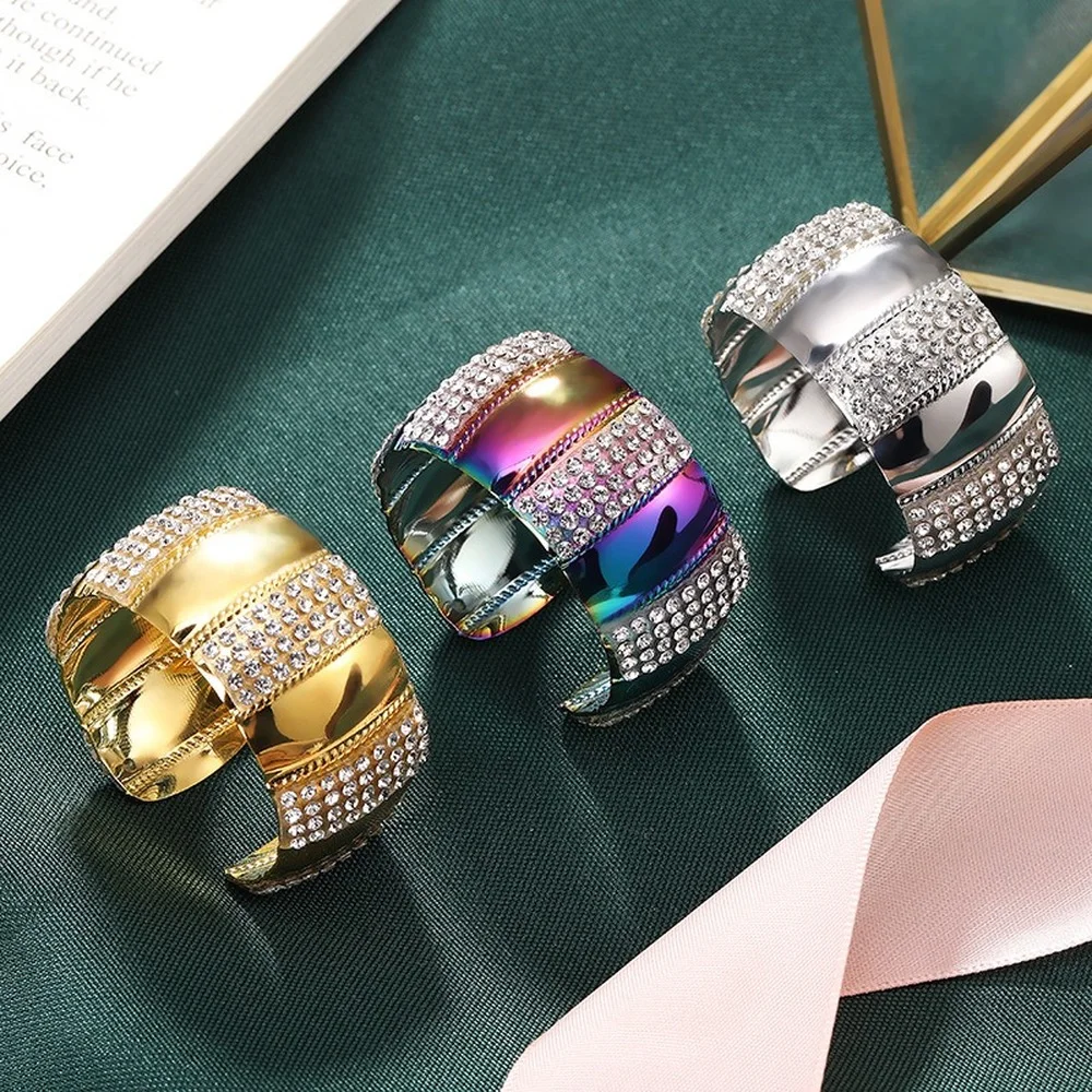 

12PCS/Creative Rhinestone Metal Napkin Ring Table Top Decoration Ornament For Cocktail Celebration Wedding Family Party
