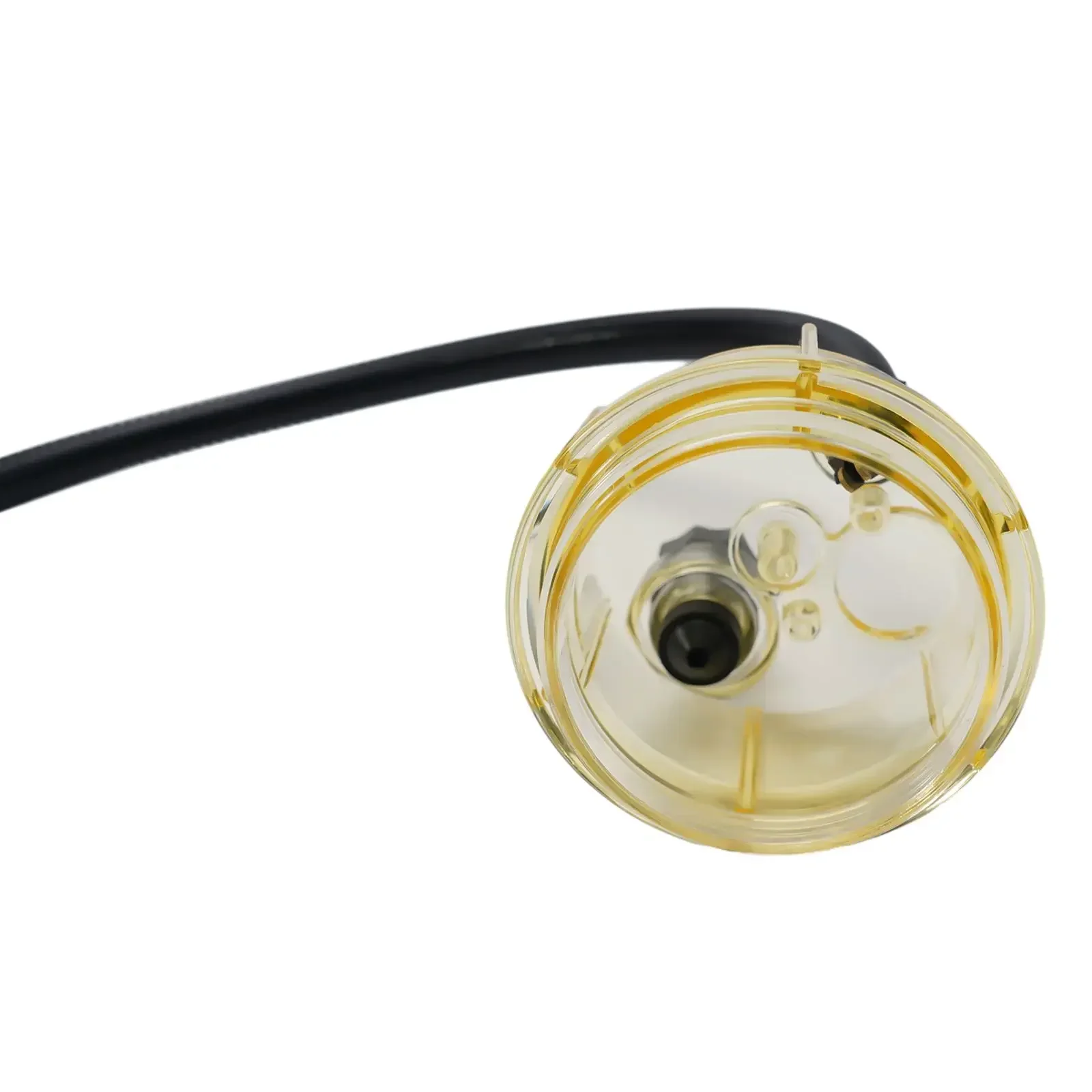 Запчасти и аксессуары Чаша топливного бака 21333413 21337071 7420808386 7420870050 ABS черный