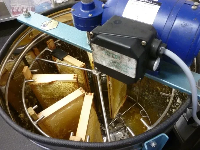 Заводская машина для пчеловодства сертификат CE коммерческая центрифуга