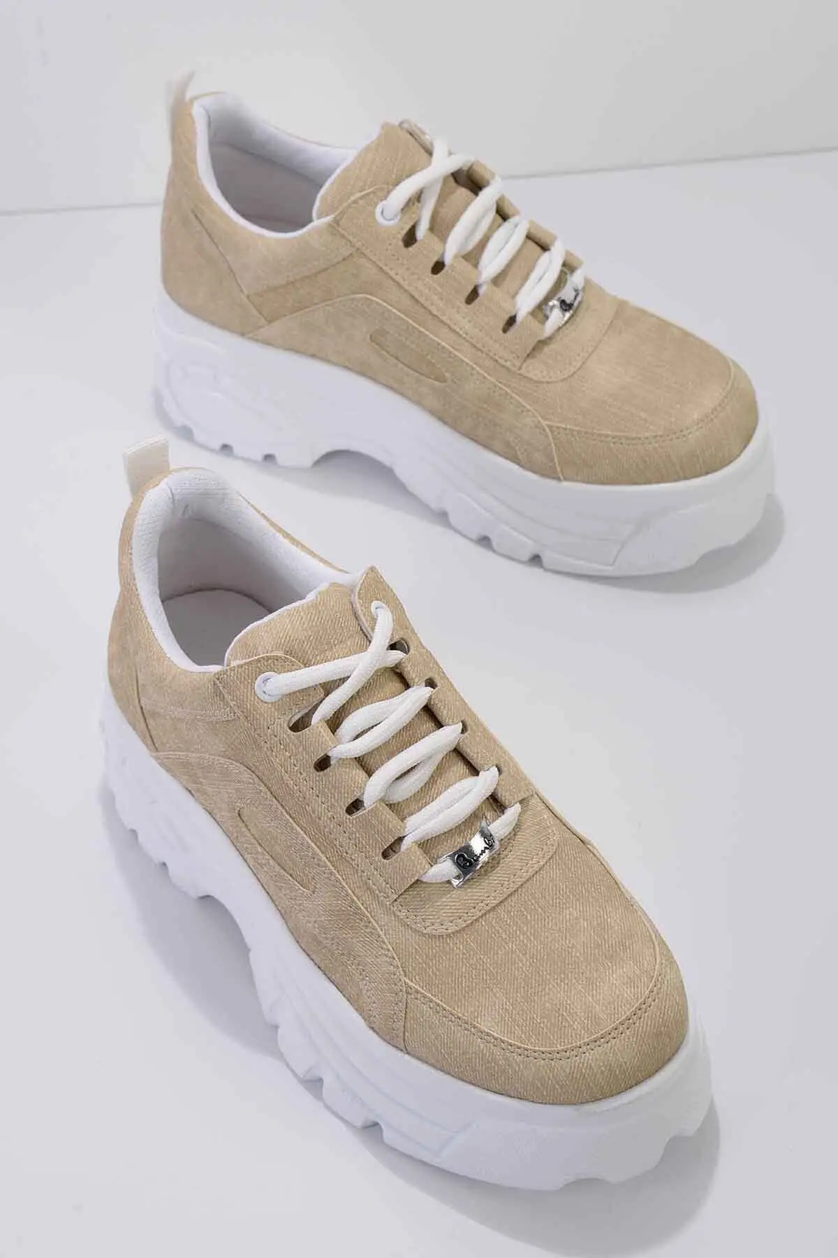 

Women's Sneakers Casual Fashion Comfortable Platform Female Vulcanized Shoes High-Top Sneakers