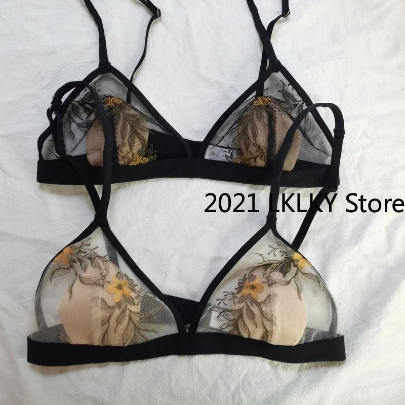 2022 new high-end French underwear lace mesh embroidery comfortable triangle cup sexy bra rimless ultra-thin bra underwear set