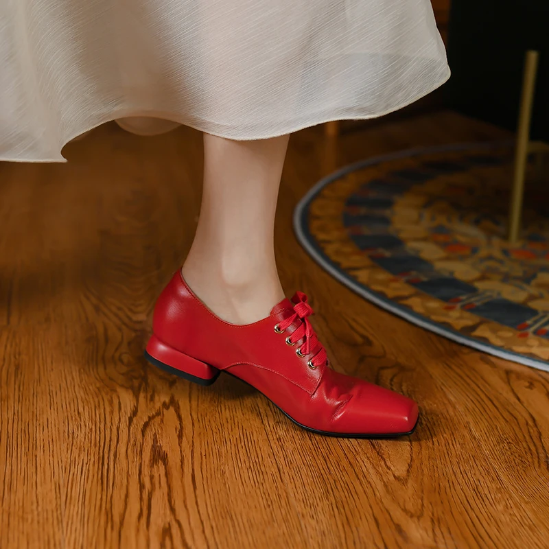 

Женские туфли из натуральной кожи, с квадратным носком, на шнуровке