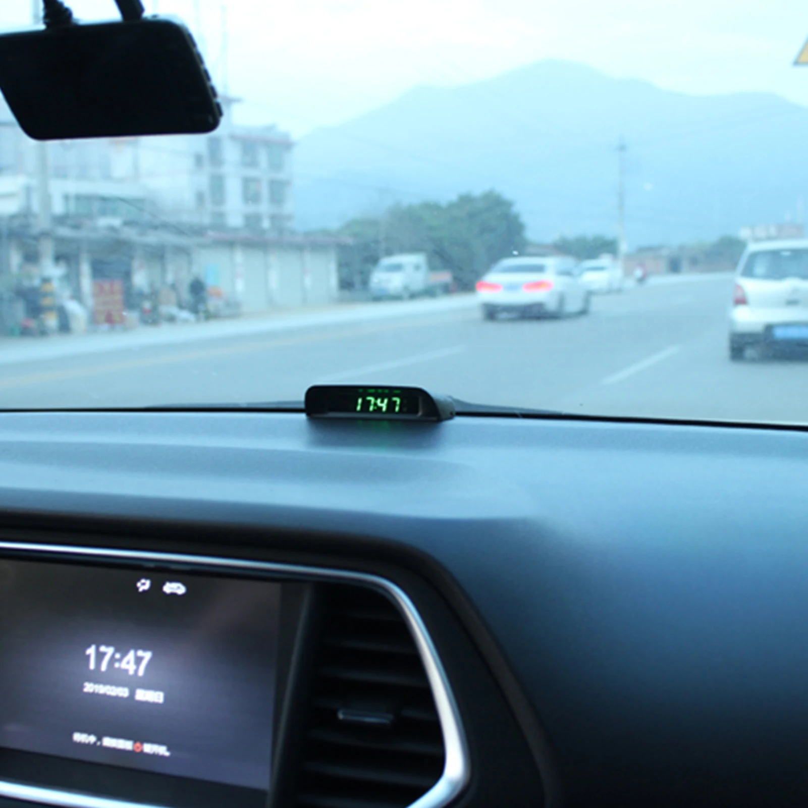 

Car Digital Watch Clock Solar Powered Ornament Universal 24/7 Working Car Decoration Electronic Accessories