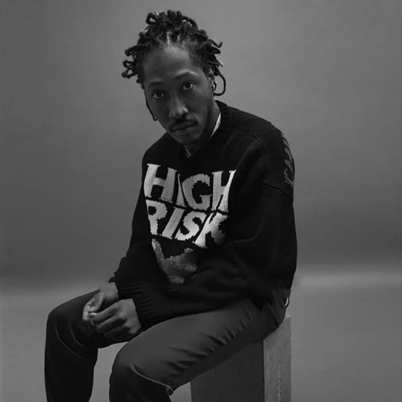 

Мужской осенний жаккардовый свитер с рисунком медведя