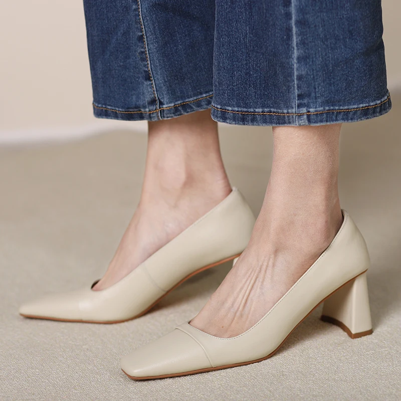 

Туфли-лодочки женские с квадратным носком, на толстом каблуке 6,5 см