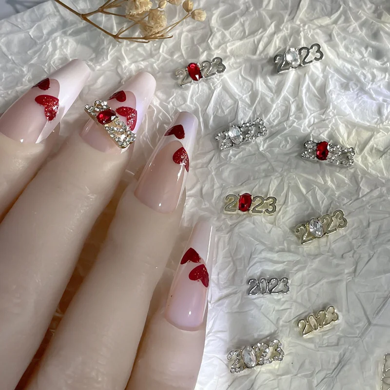 

2pcs/5pcs Gold Silver 2023 Shaped Nail Art Designer Charms Alloy Shiny Rhinestones Nail Decora DIY New Year Manicure Accessories