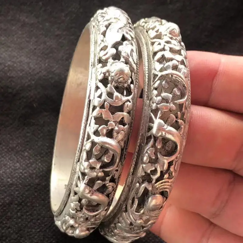 Изысканные старые фотообои ручной работы