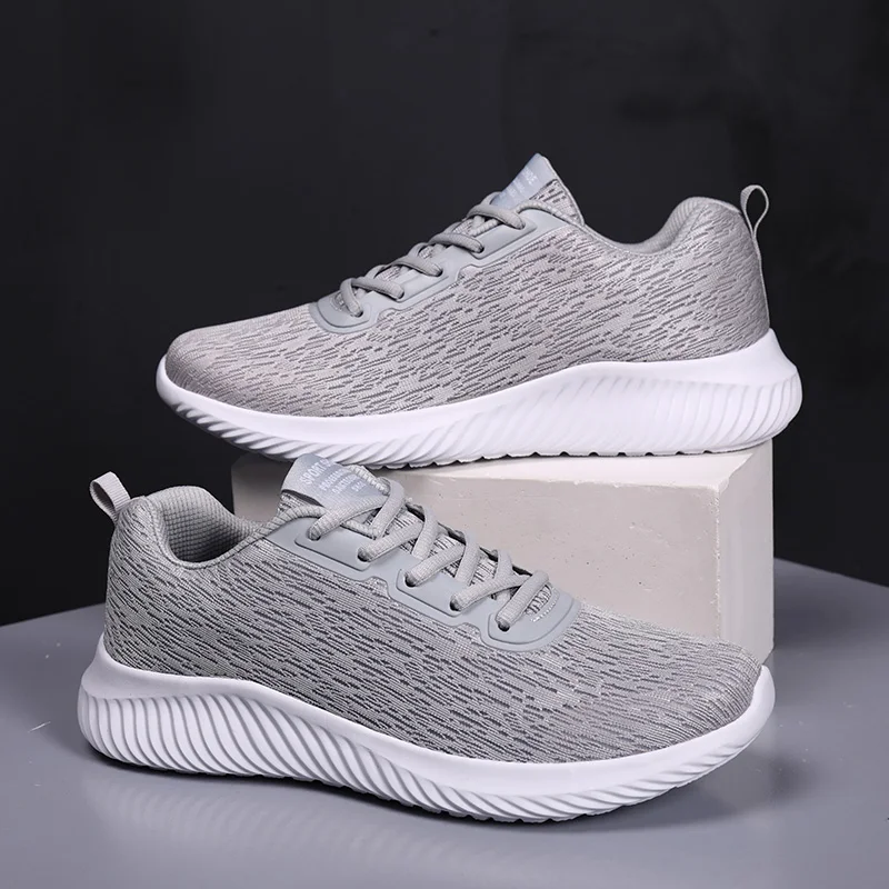 

Couple Sneakers Lightweight Outdoor Sports Running Shoes Men's Comfortable Mesh Breathable Tennis Trainers Women Lace Up Shoes