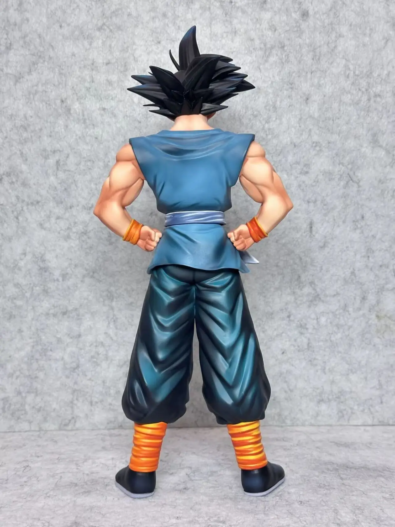 Фото В НАЛИЧИИ: Фигурка Гоку из аниме Dragon Ball от HY Studio, 33 см, статуэтка Сон Гоку из ПВХ, декор для рабочего стола, коллекционная модель, игрушка, подарок №4