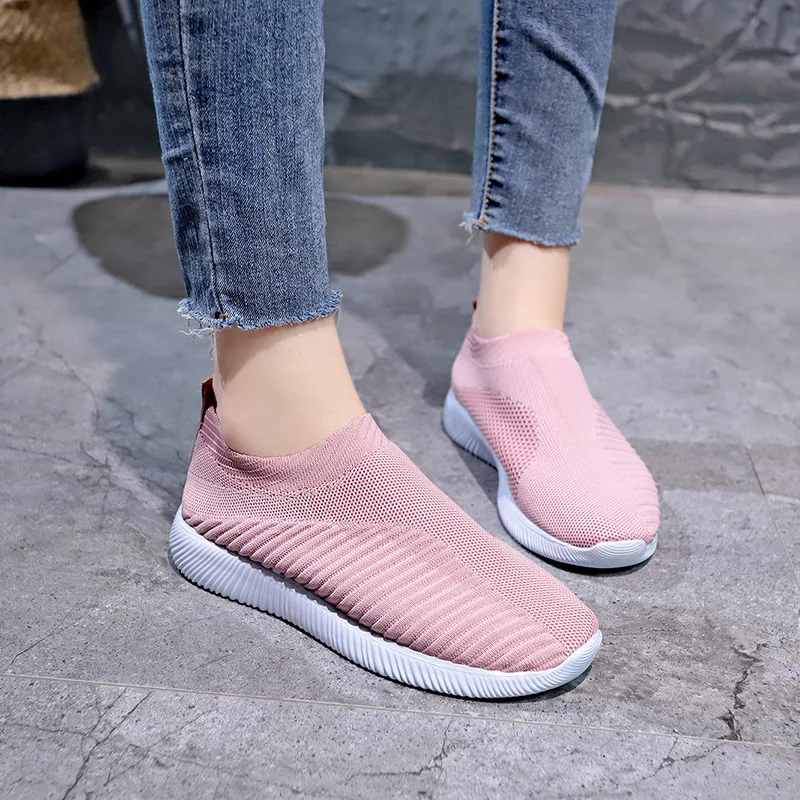 Plus Size 41 42 43 Women Sports Shoes Fly Weaving Student Socks Shoes Breathable Casual Running Shoes Student Sneakers Mom Shoes