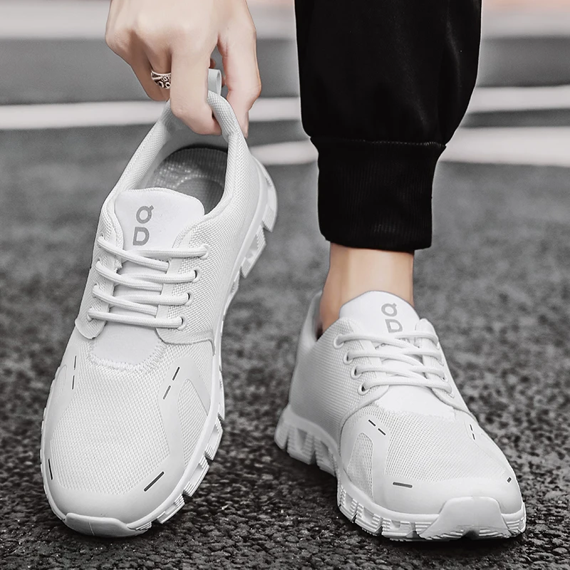 Men's Running Shoes Lace Up Men's Shock Absorbing Sports Shoes Lightweight and Comfortable Mesh Breathable Walking Sports Shoes