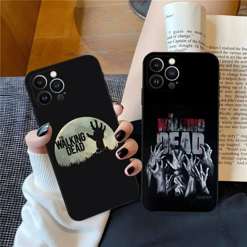 

The Walking Dead Phone Case For IPhone 14Pro 13 12 Pro Max 11 Mini Xs X 8 7 6 6s Xr Plus SE2020 Soft Fundas Cover