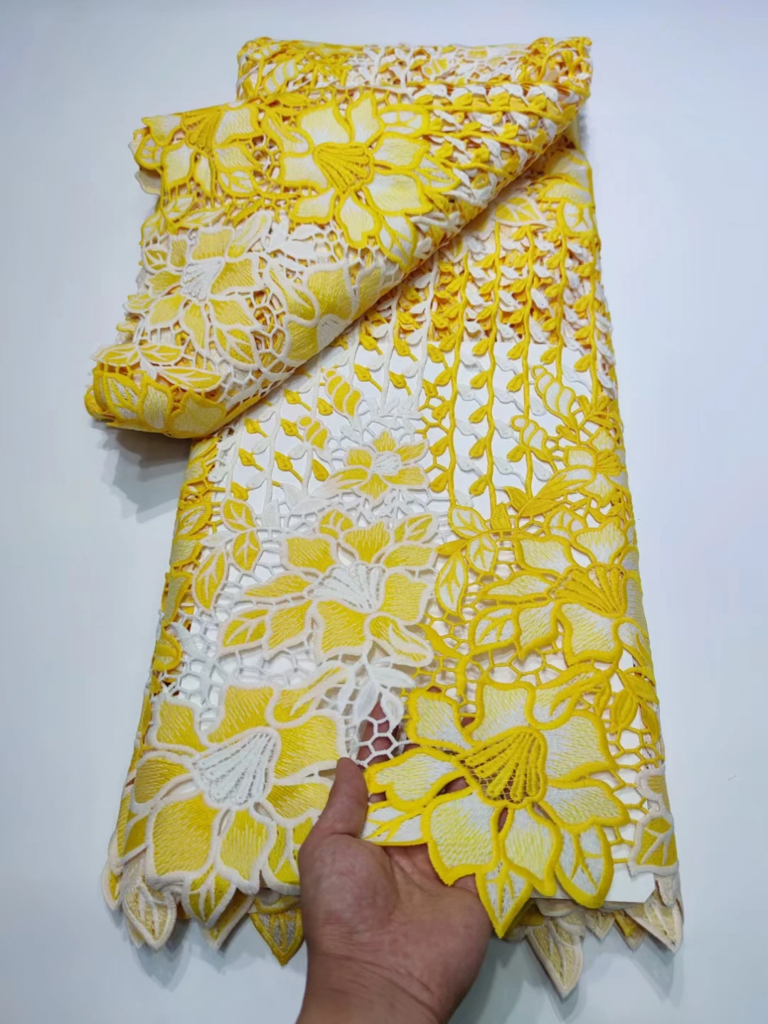 Лидер продаж новейший модный дизайн Африканское вышитое Сетчатое кружево YY61503