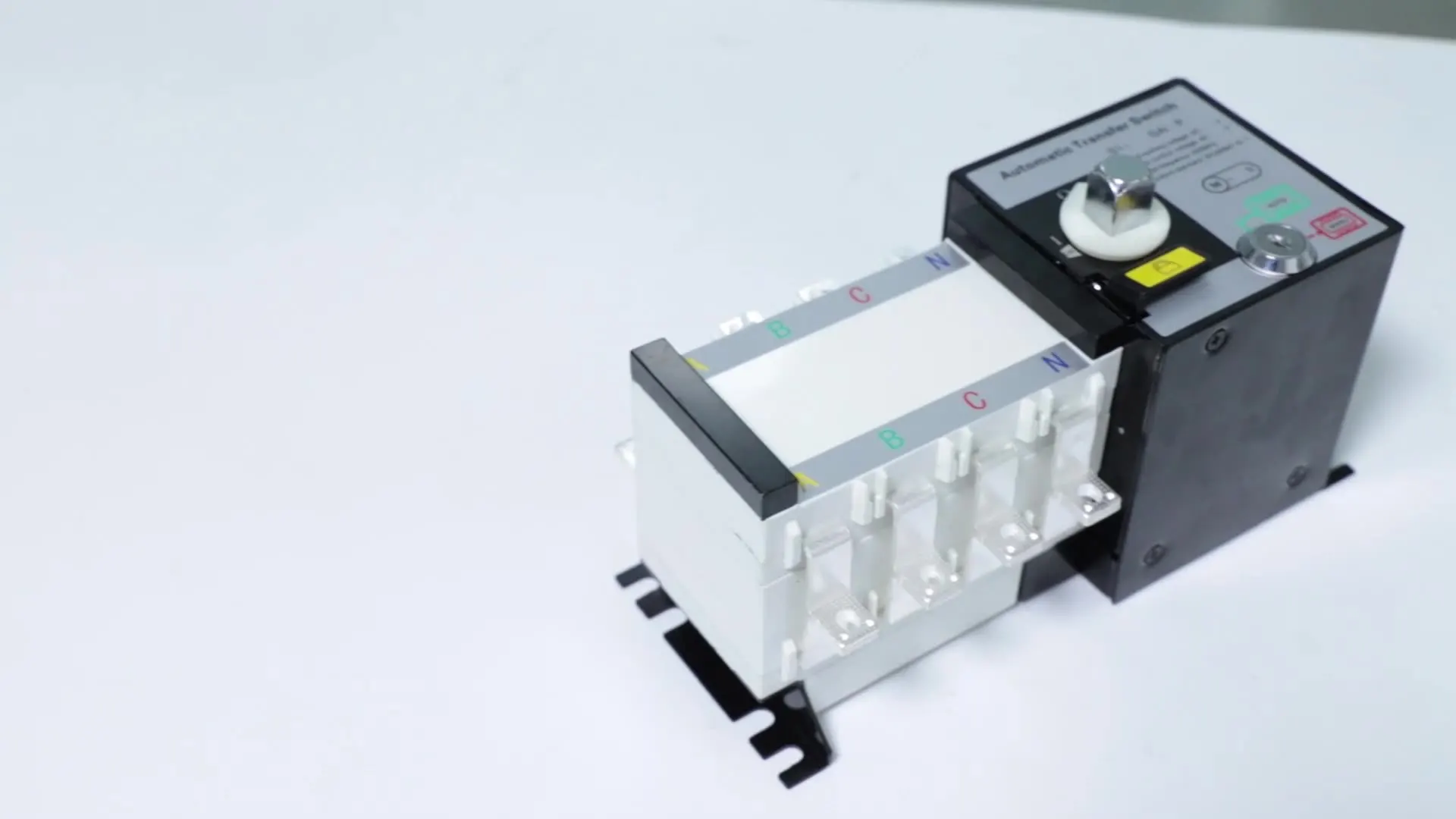 

Intelligent Type GA Series 630A 3P Socomec Motorized ATS Switch 2 IN 1 PUT