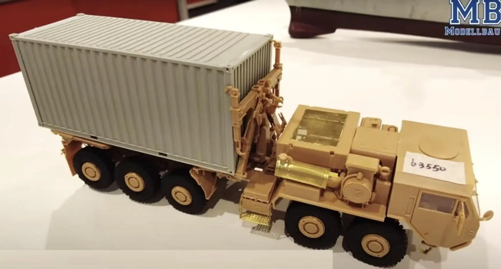 Trumpeter 63550 1/35 LVSR MKR18 Трактор с комплектом моделей контейнера 20 футов