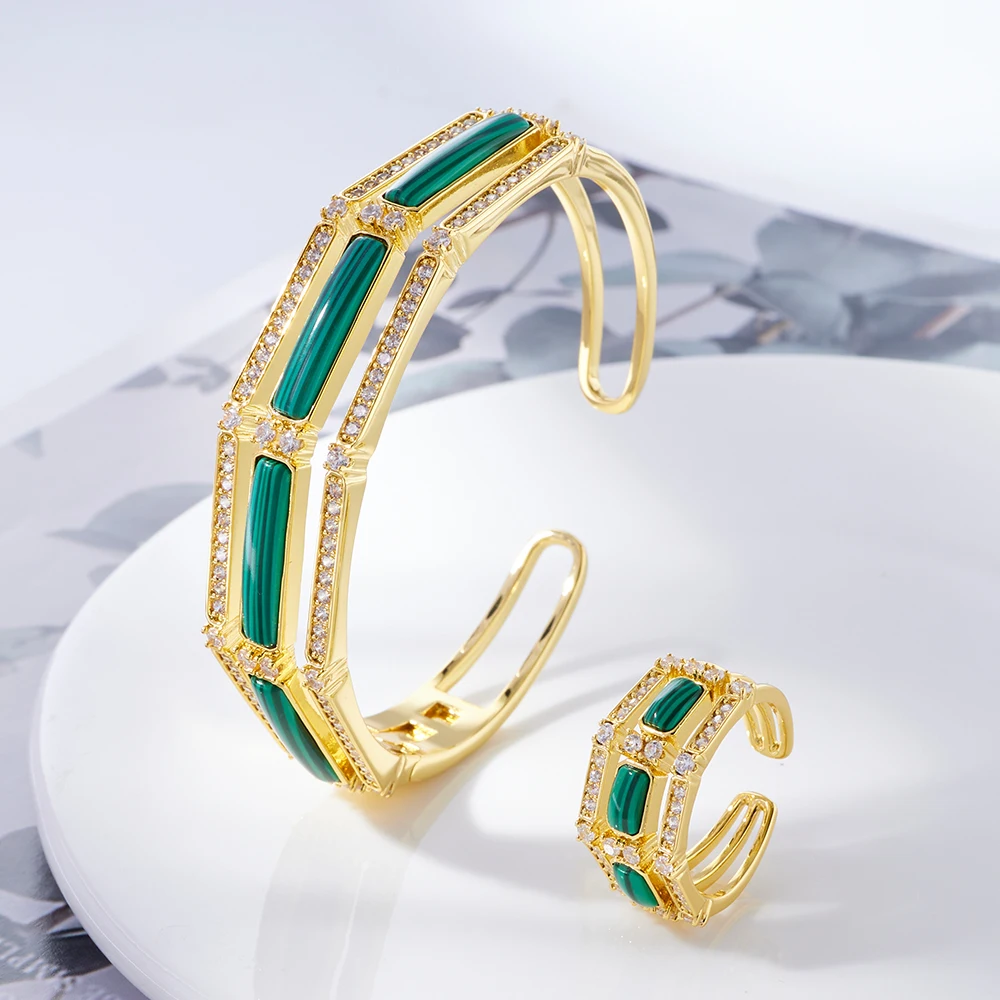 Женский комплект из браслета и кольца с фианитами