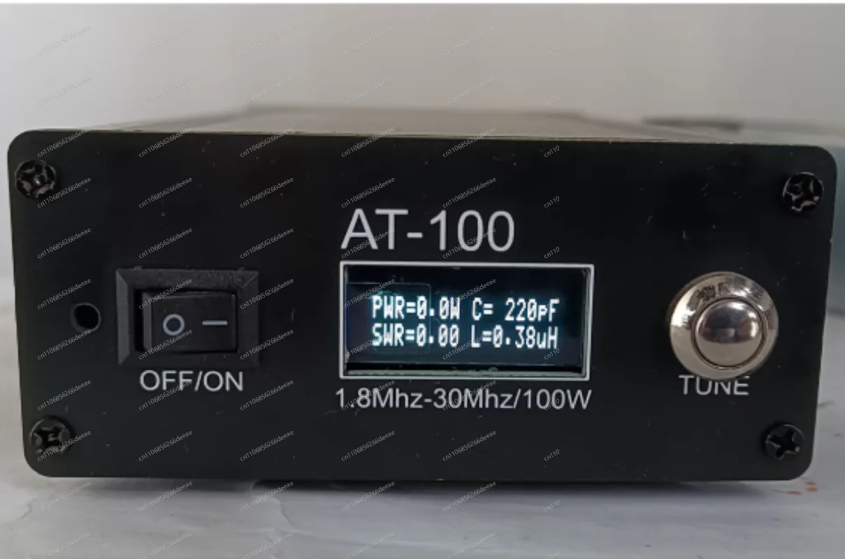 Фото AT-100M Pro HF автоматический/ручной антенный тюнер – встроенный измеритель КСВ/мощности, 100 Вт, 1.8-30 МГц для КВ-трансиверов №1