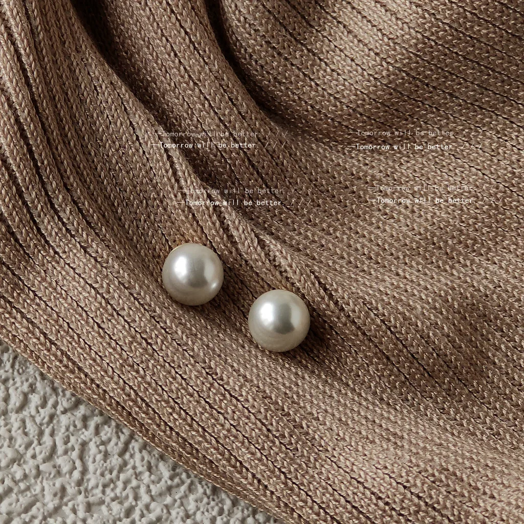 

The Real Beauty Exploded ~ Bead Round Women's Stud Earrings 925 Silver Needle Texture Gentle Earrings Simple Earrings