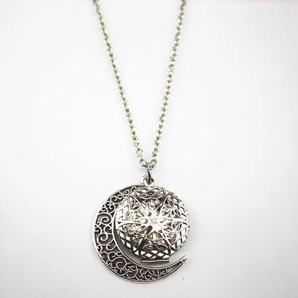 Новый диффузор для эфирных масел Цепочки и ожерелья под старину Moon ароматерапия