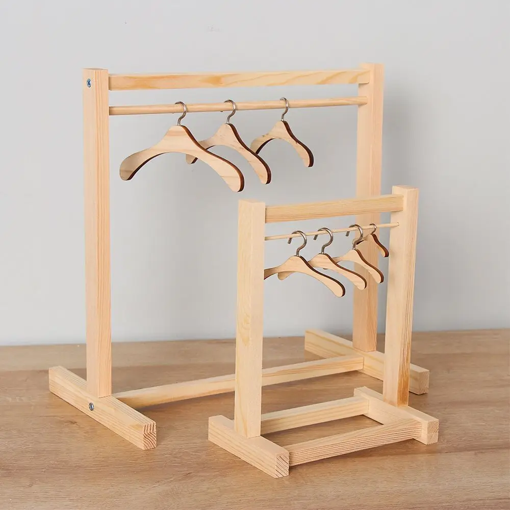 

1 Pcs Doll Wooden Clothes Rack Garment Organizer Scarf Holder Hangers for Dolls Handbag Clothes Stuffed Toys Accessories