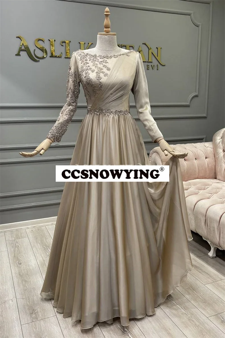 

Champagne Long Sleeve Muslim Evening Dresses Hijab Prom Formal Party Gown Scoop Neck Chiffon Appliques A Line Moroccan Caftan