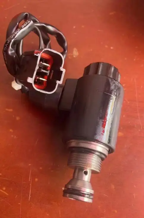 Соленоид регулирующего клапана коробки передач погрузчика для Komatsu WA180L WA380 WA470 WA320