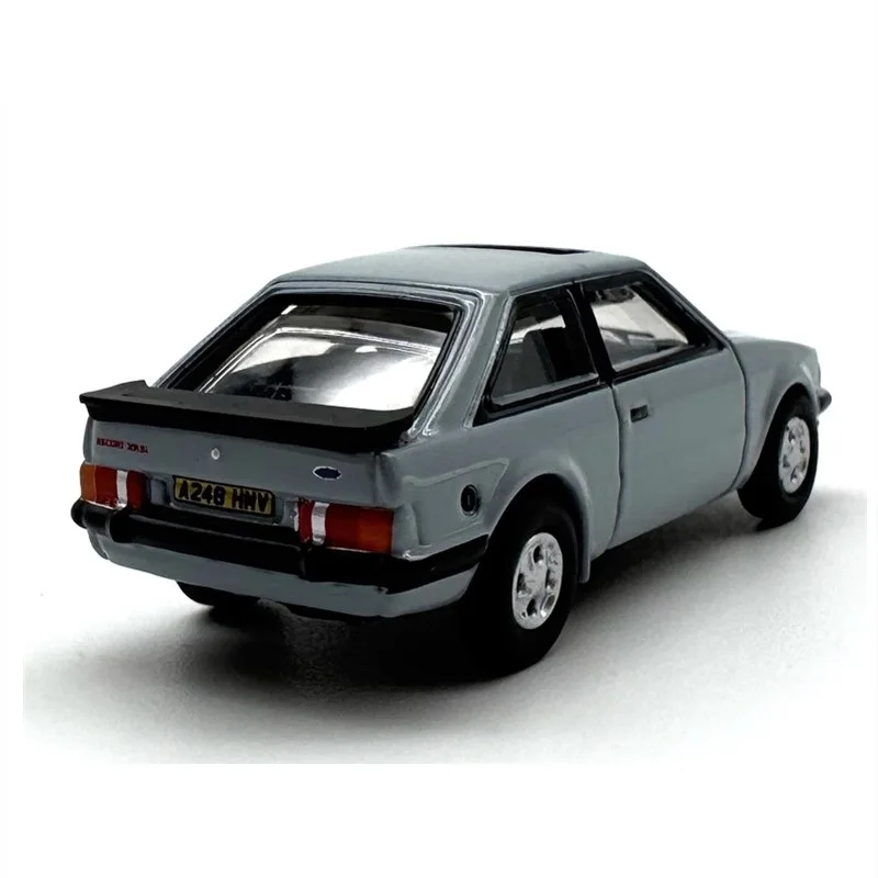 Модель автомобиля из сплава Oxford 1:76 для-d Escort XR3I