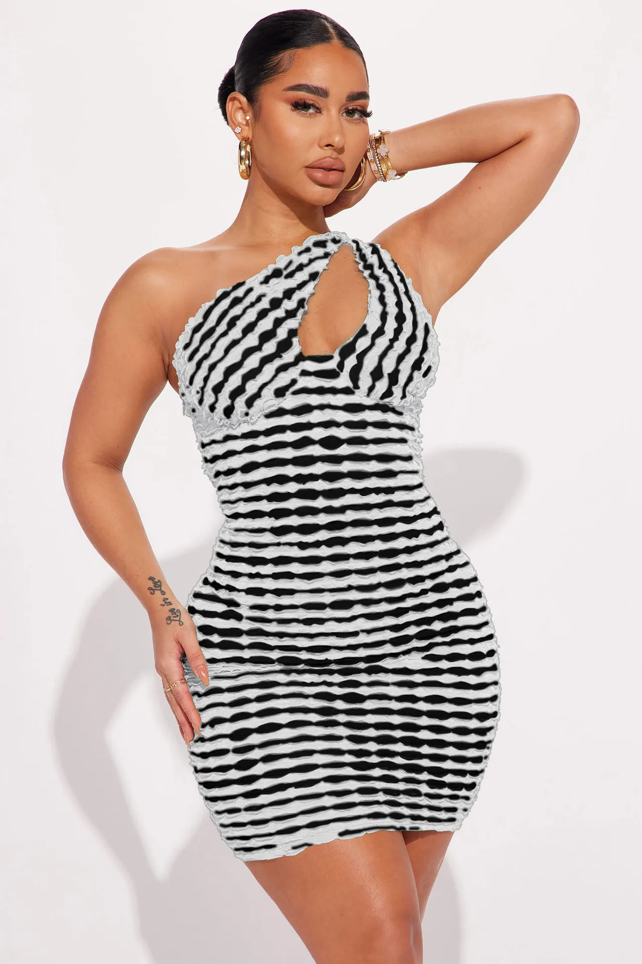 

Летнее женское ажурное мини-платье Y2K, женские облегающие сексуальные платья с косым плечом