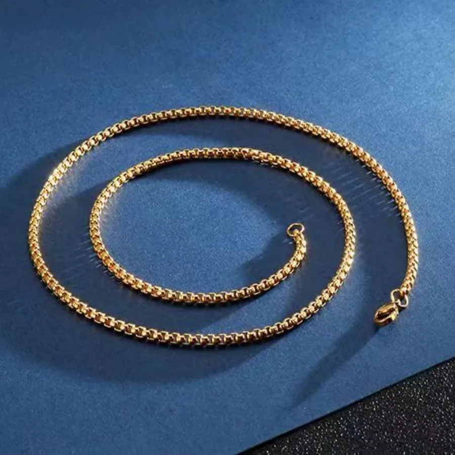 Комплект ювелирных изделий из серебра 925 пробы с искусственными камнями