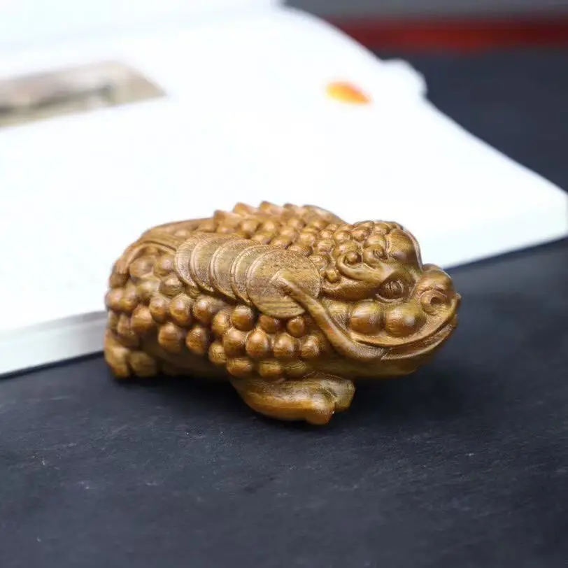 Сандаловое дерево аргентинского зеленого цвета трехногая Золотая Жаба резьба по