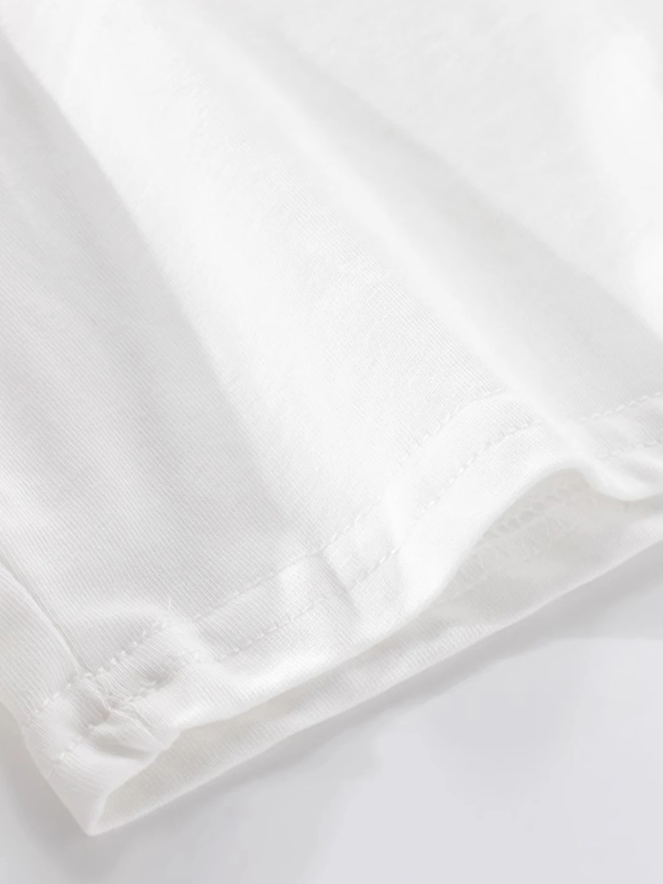 Женская Футболка С Коротким Рукавом И Персонализированным Текстовым Принтом.