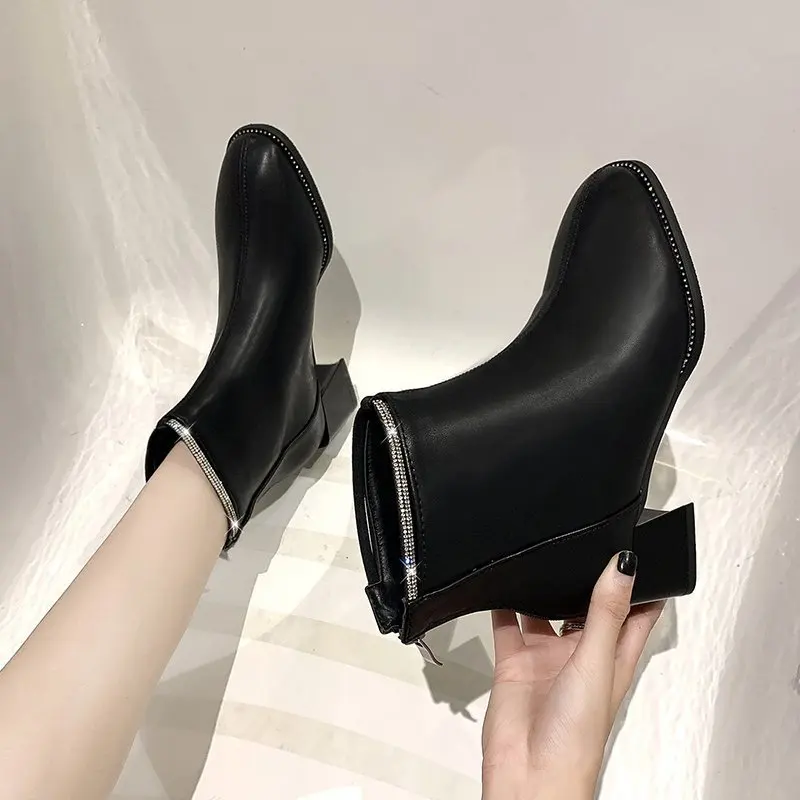 

Genuine Leather Women Ankle Boots Winter Zipper Square Heel Ankle Boots for Women New British Style Short Black Boots